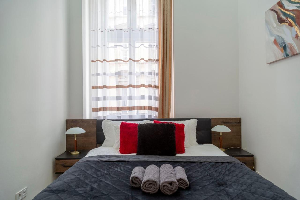Exclusive Marilyn Apartment In The Heart Of Budapest Eksteriør billede